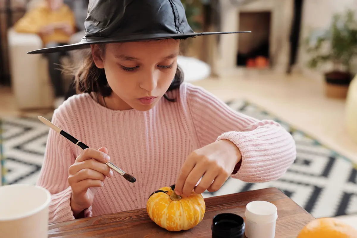 Activités d'Halloween pour enfants : une déco à peindre qui dure