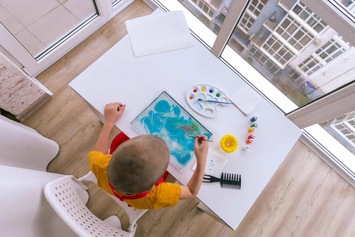 Activité créative pour la rentrée scolaire : aider son enfant à retrouver ses marques